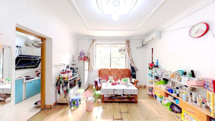 集美花园西区二手房实景图