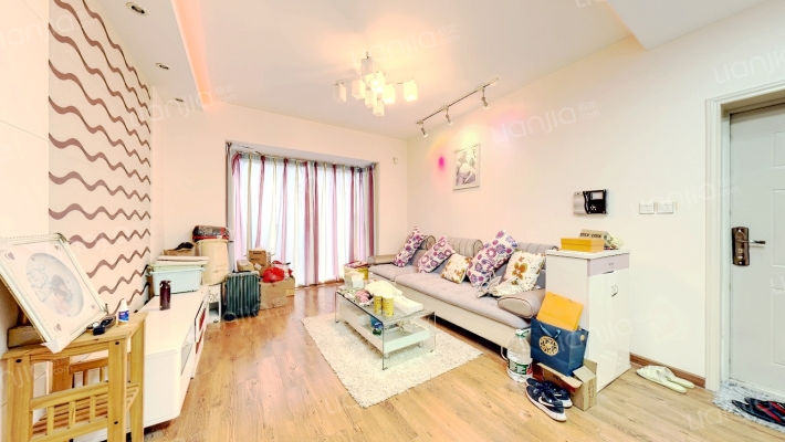 蔚蓝花城A区二手房实景图