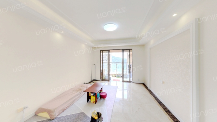 贵尊苑B区二手房实景图