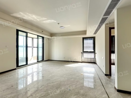 整租·绿地中央广场六期 4室2厅 南