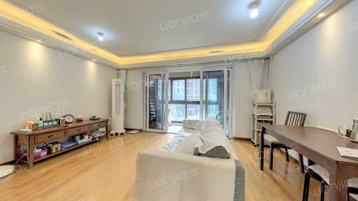 保利铃兰公馆二手房实景图