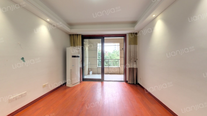 上实海上公元二手房实景图