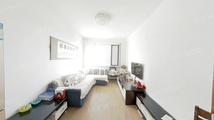 立汇美罗湾四期二手房实景图