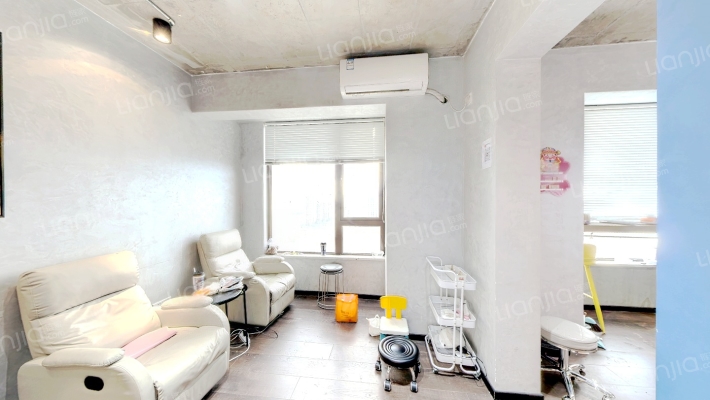 龙湖拉特芳斯二街区二手房实景图