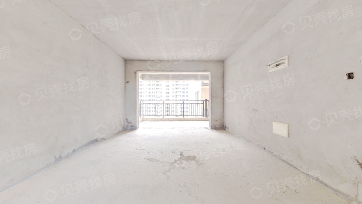 惠州博罗金碧湾4室2厅150平米二手房报价150万，单价10000元/平米