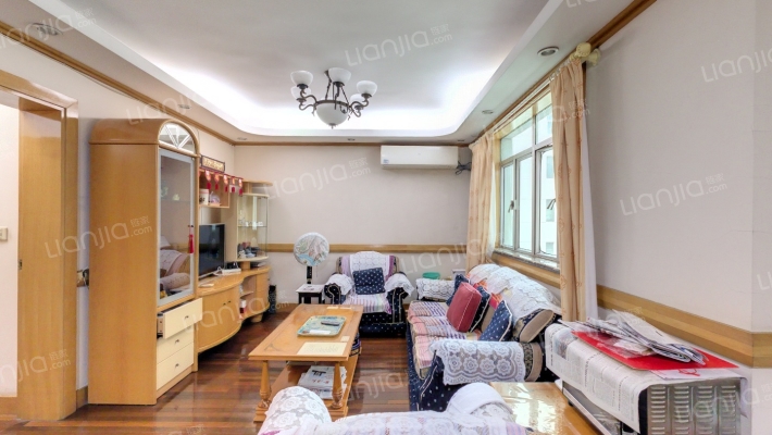 沪华公寓二手房实景图