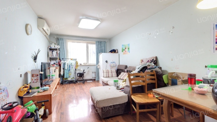 龙跃苑三区二手房实景图