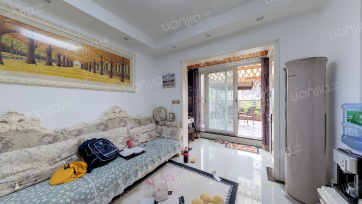 香水城二手房实景图