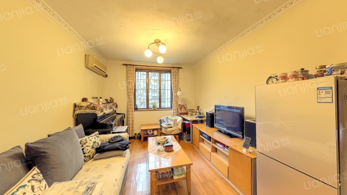 漕溪四村二手房实景图