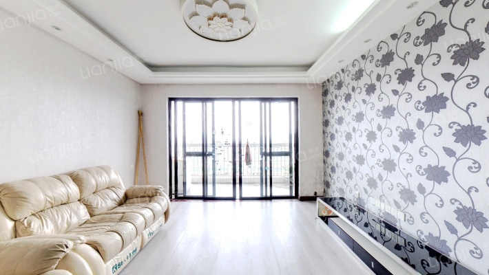 西山上筑二手房实景图