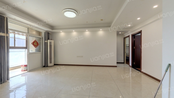 九坤新城壹号御府二手房实景图