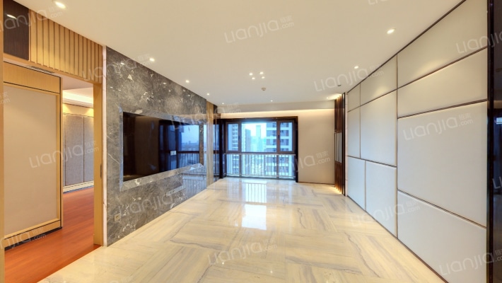 宝能GFC二手房实景图