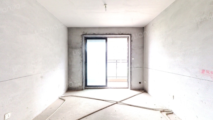 新世纪颐龙湾二手房实景图