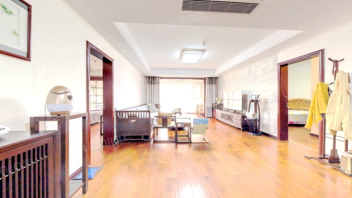 绿地隆悦公馆二手房实景图