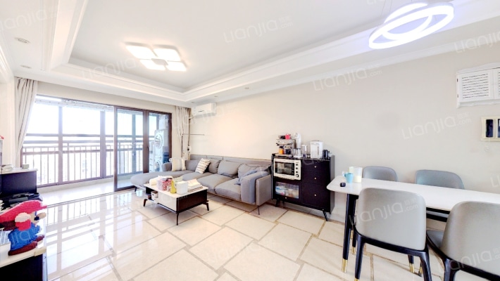 万科红二期二手房实景图