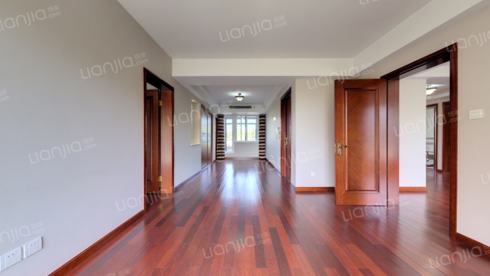 万科白马花园(公寓)二手房实景图