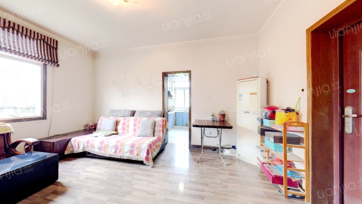 列电社区二手房实景图