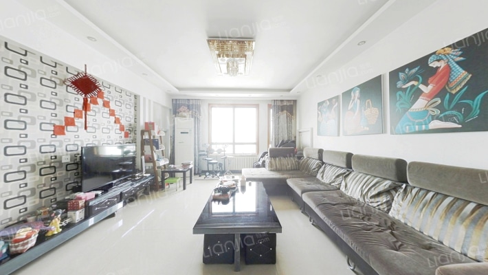 新里卢浮公馆二手房实景图