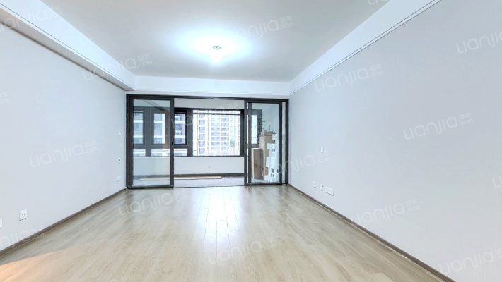 观山隐秀二手房实景图