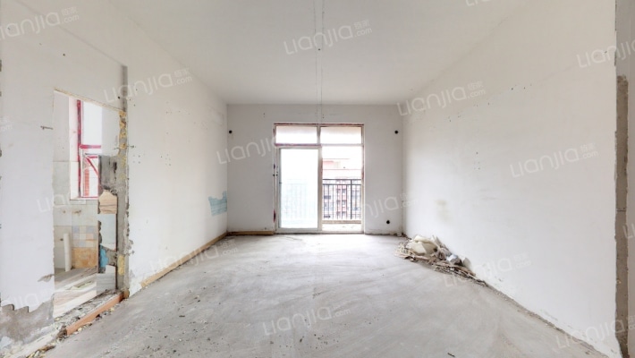 龙阳雅苑二手房实景图