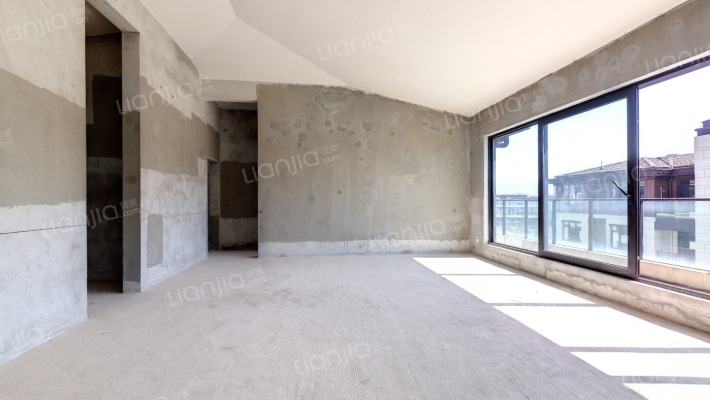 茅莱山居溪岸二手房实景图