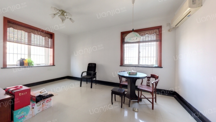 新世纪花园晨莺小区二手房实景图