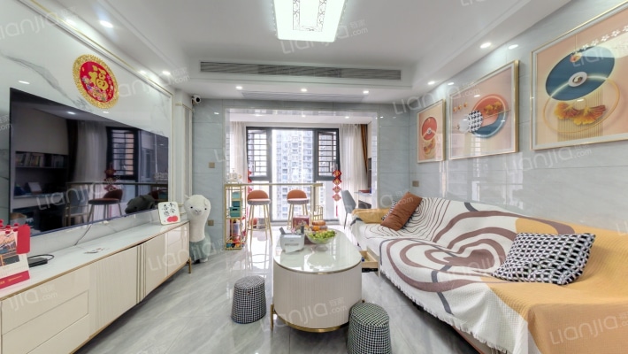 颐安天朗名庭二手房实景图