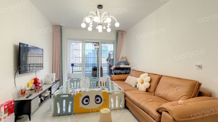 中房芳华美地二手房实景图