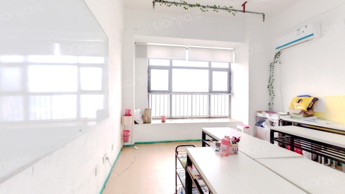 睿达广场二手房实景图