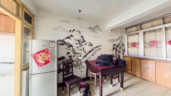 中街二手房实景图