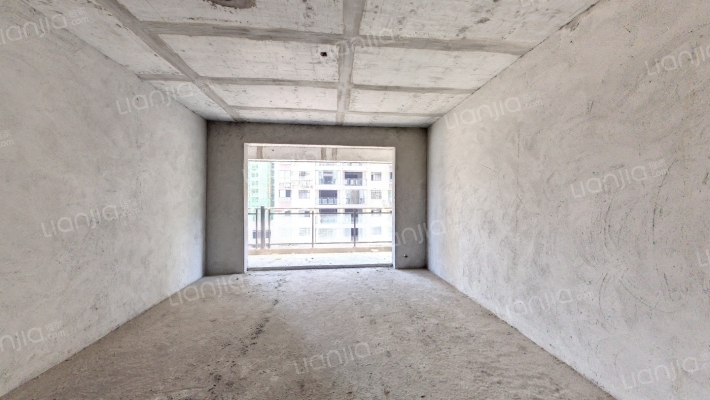 蓝天花园二手房实景图