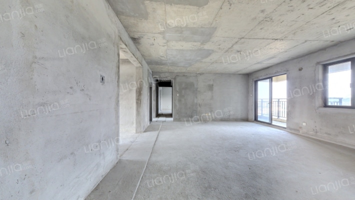 鸿威鸿景华庭南区二手房实景图