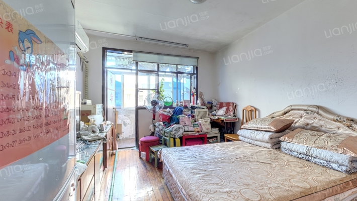 水电路1381弄二手房实景图