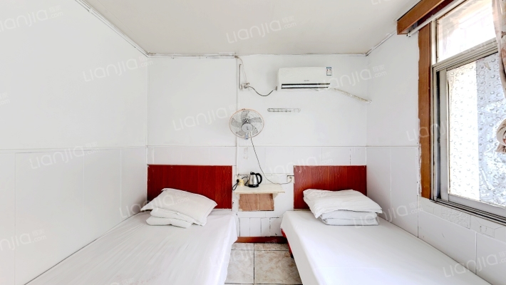 银行宿舍二手房实景图