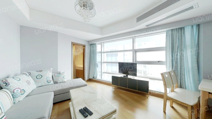 银行中心宾楼二手房实景图