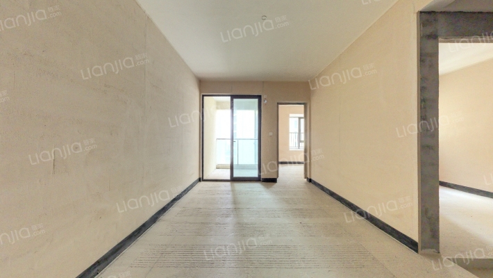 龙湖颐天展图森镜二手房实景图