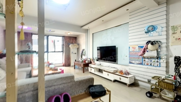 物资大市场宿舍二手房实景图