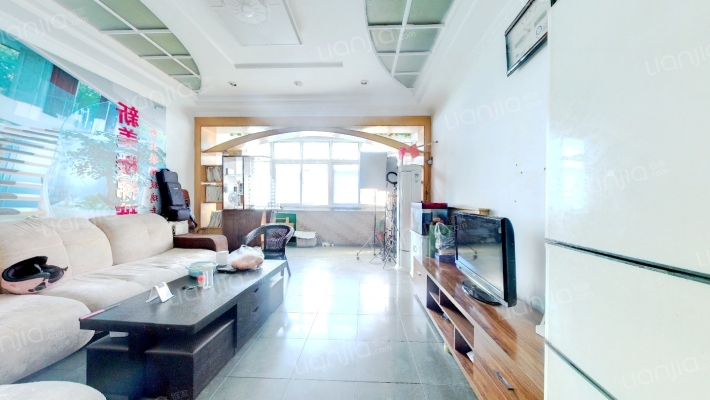 勤劳街20号院二手房实景图