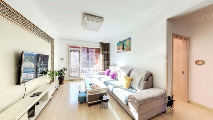 西山湖畔二期二手房实景图