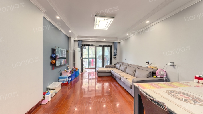 南方花园枫彩园南区二手房实景图