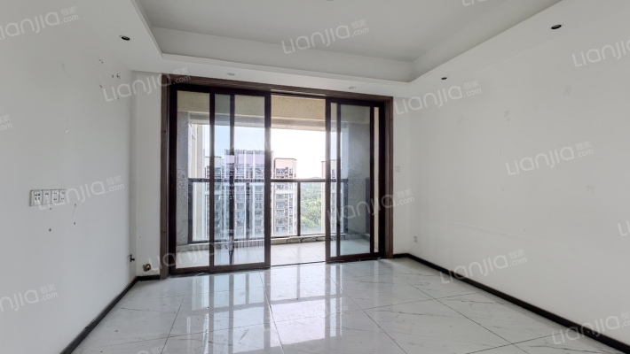 城投置地梧桐栖1期二手房实景图