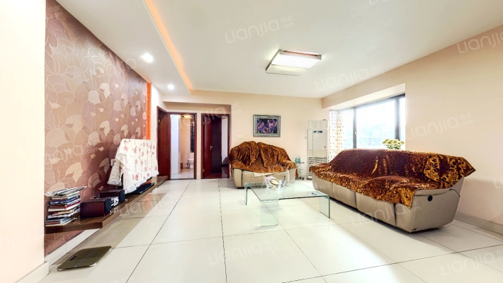 锦江华庭二手房实景图