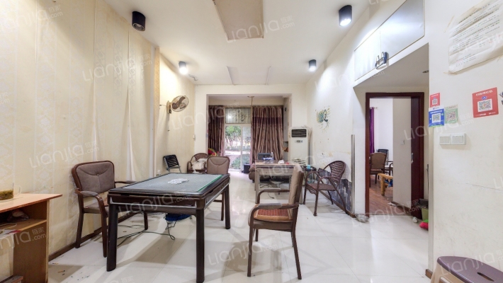 聚金万佳苑二手房实景图