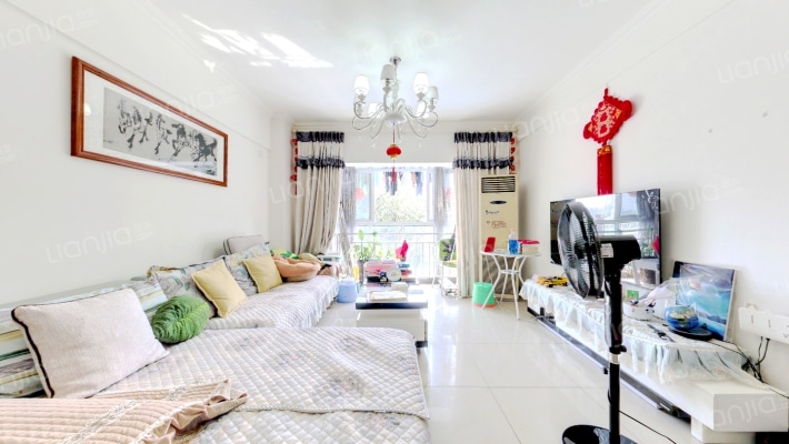 蓝色空间蓝梦二手房实景图