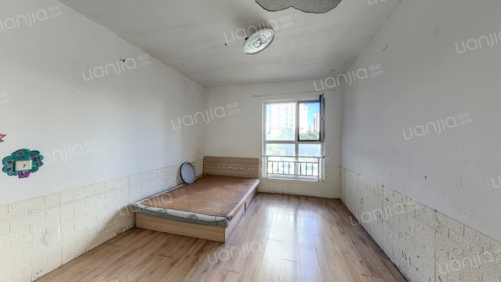 新塘组团佳成苑二手房实景图