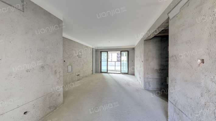 南益·名士豪庭二手房实景图