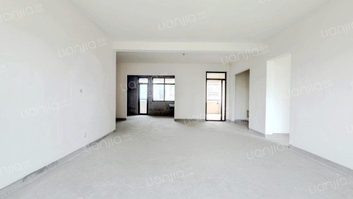 碧云壹零二手房实景图