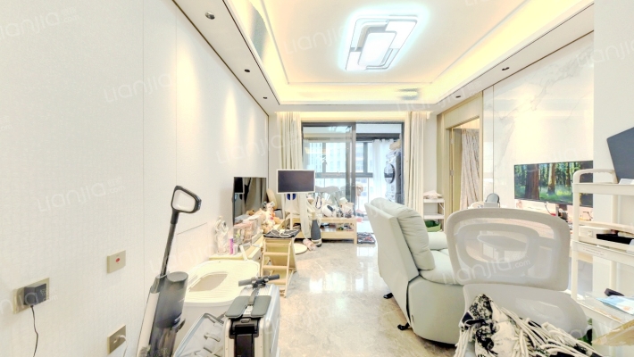 保利天汇二手房实景图