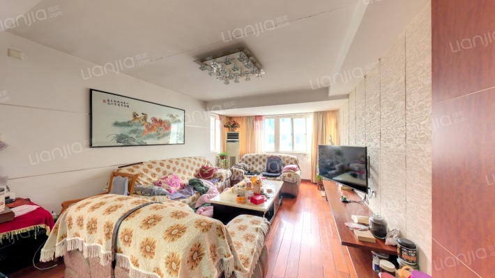 海威大厦二手房实景图