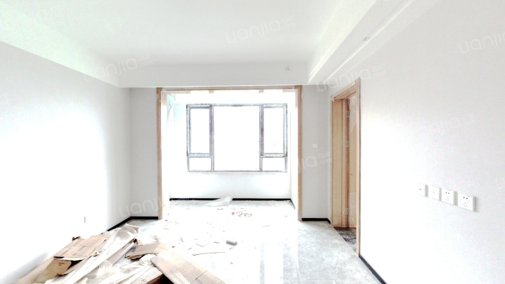 绿地新里北苑二手房实景图